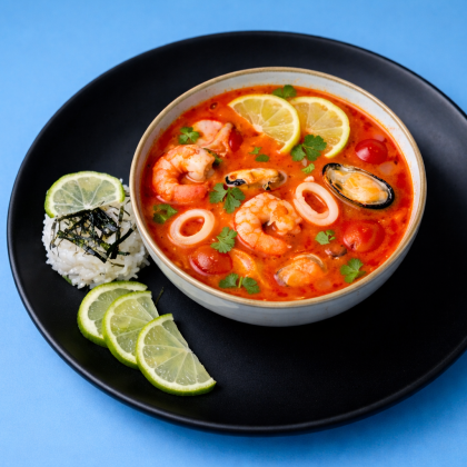 Том-ям море