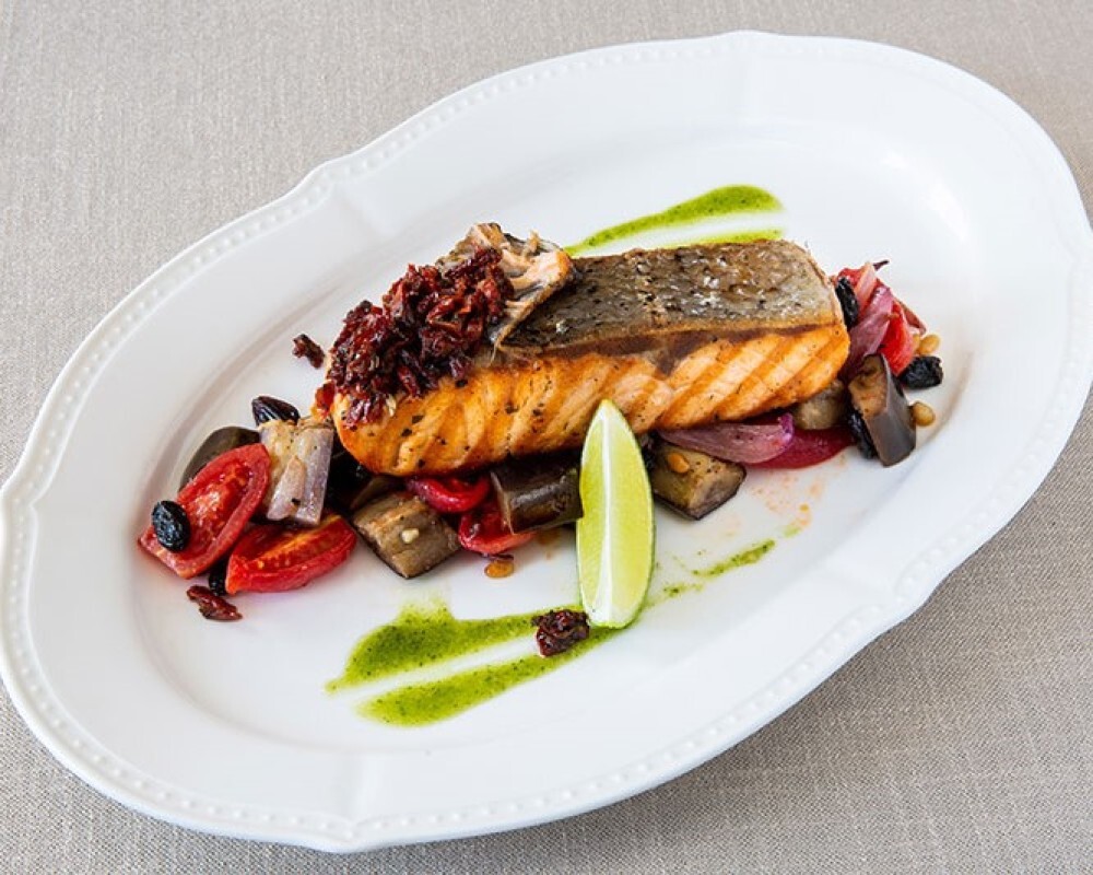 Семга на подушке "Caponatа"