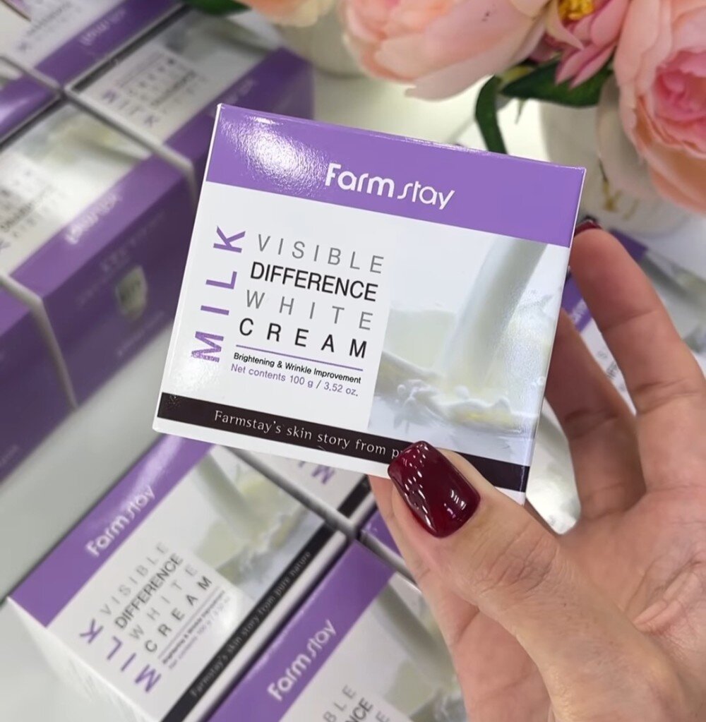 Увлажняющий крем для лица с экстрактом молока
FarmStay Visible Difference Milk White Cream
