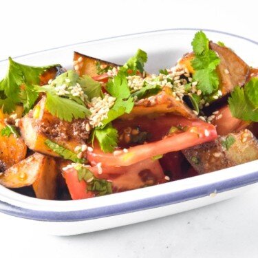 Қызанақ қосылған қытырлақ баклажандар