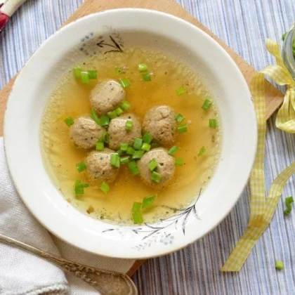 Суп с фрикадельками