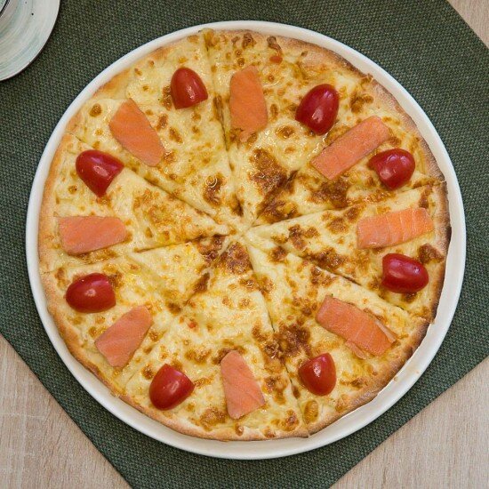 Пицца с семгой