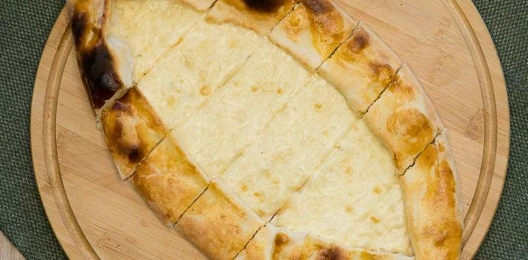 Пиде с сыром