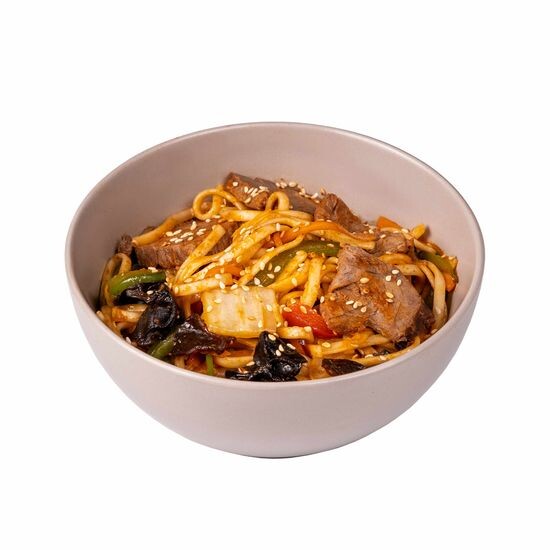 Удон с говядиной в соусе кимчи