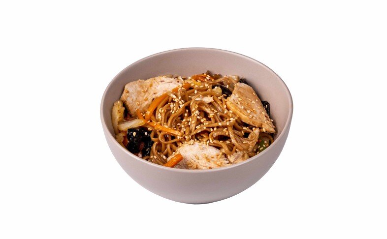 Соба с курицей в теряки