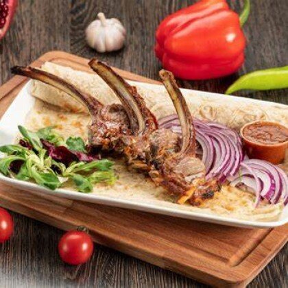 Баранья корейка на мангале