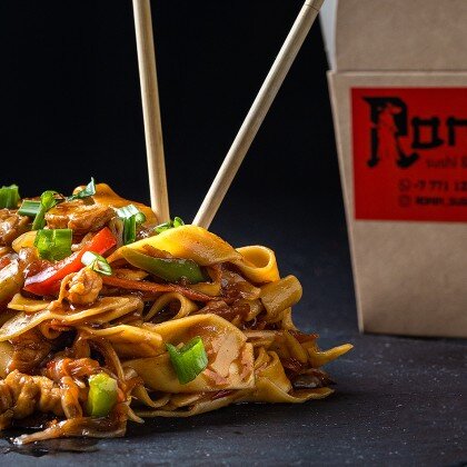 Яичная лапша с курицей