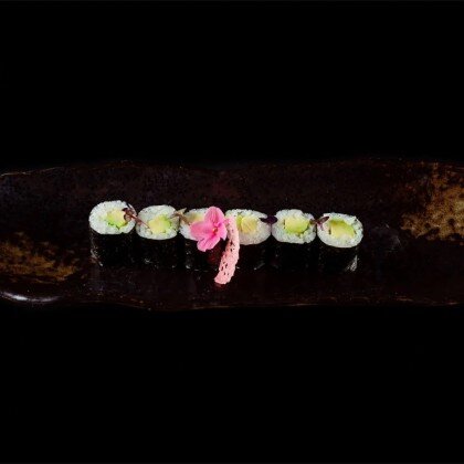 Хосомаки с авокадо