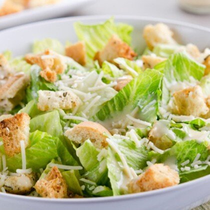 Салат "Цезарь с курицей"