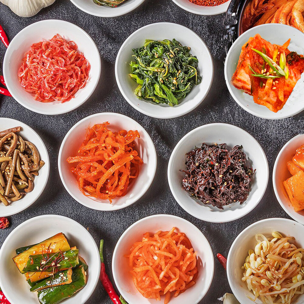 Панчан (ассорти корейских салатов)