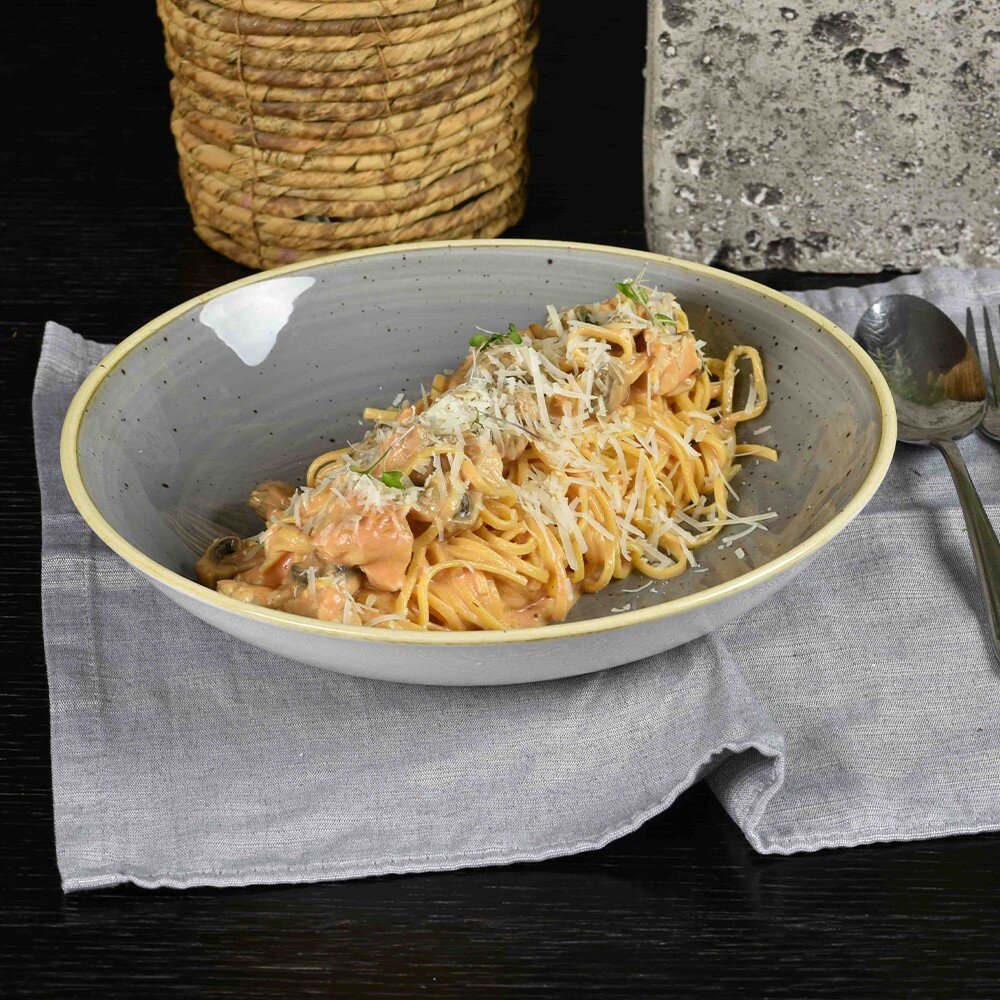 Паста с курицей и грибами
