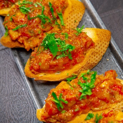 Брускетта с баклажановой икрой