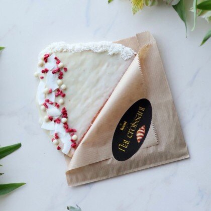 Флэт Круассан малина-кокос Bakery