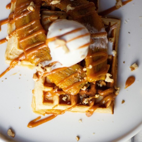 Вафли с бананом