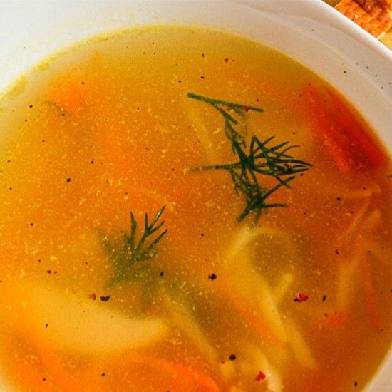 Куриный суп с лапшой