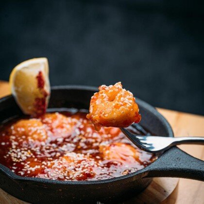 Лангустины в кисло-сладком соусе