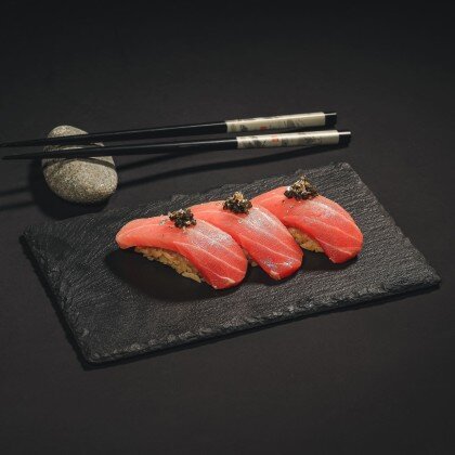 Нигири о-торо (брюшко тунца)