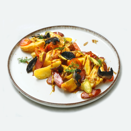 картофель запечёный с охотничьими колбасками