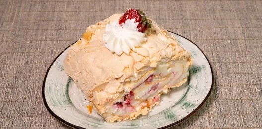 Меренговый рулет