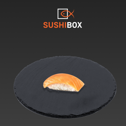 Суши с лососем