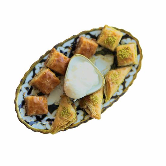 Пахлава ассорти с мороженым