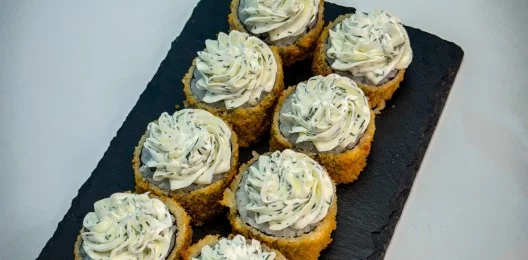"Жареный с креветкой и чесночной шапочкой" 8шт