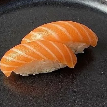 Nigiri Salmón