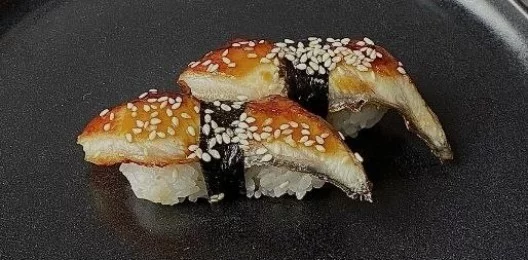 Nigiri de Anguila