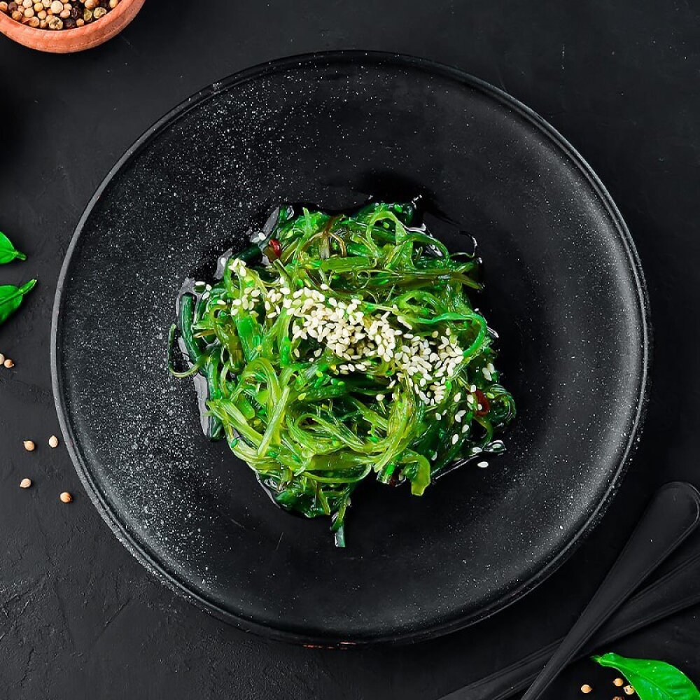 Wakame Seaweed salad with sesame oil