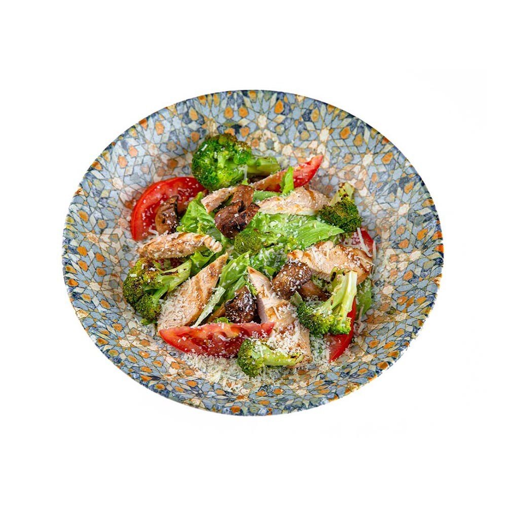 Тёплый салат с курицей