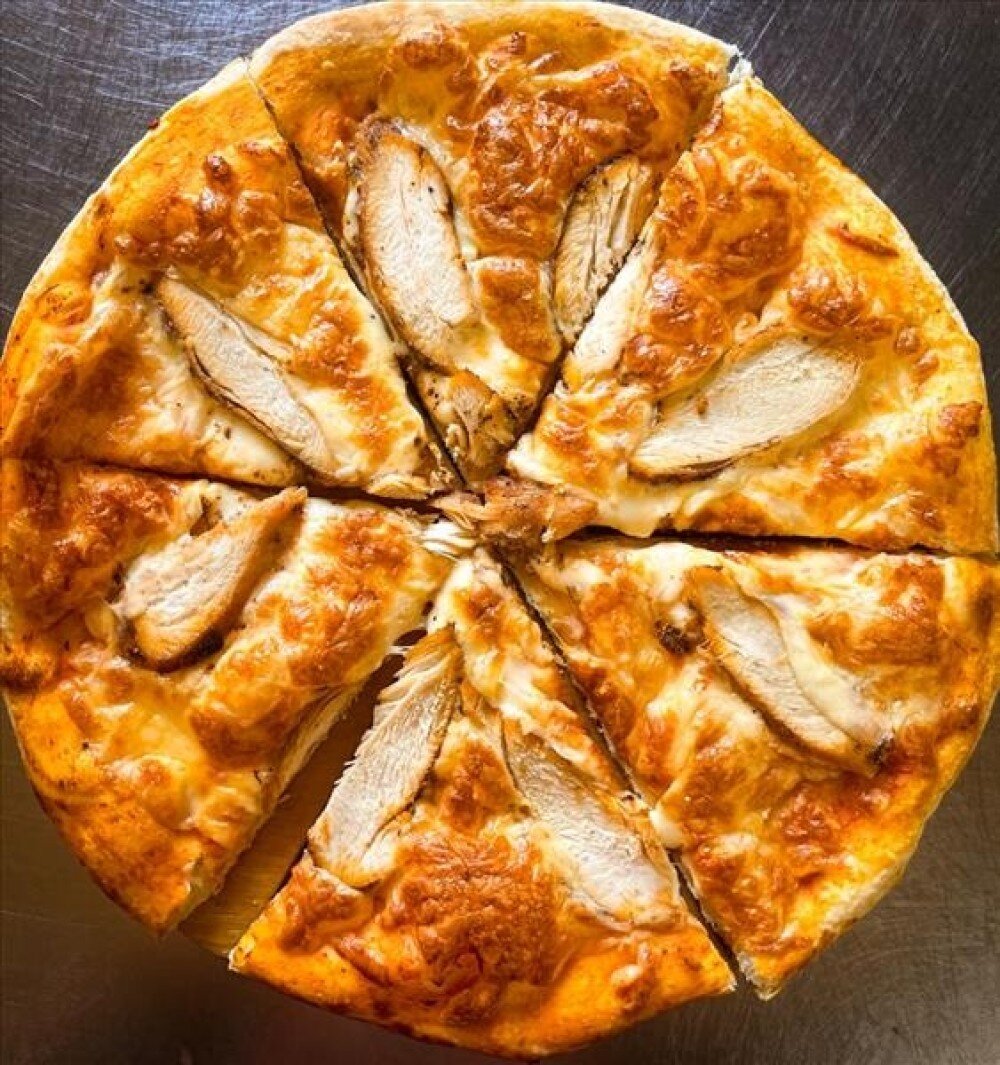 Пицца с курицей