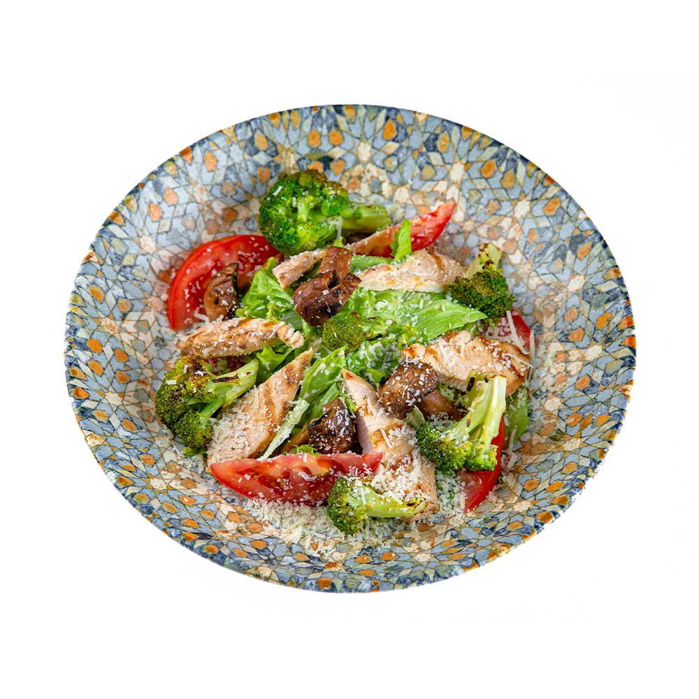 Тёплый салат с курицей