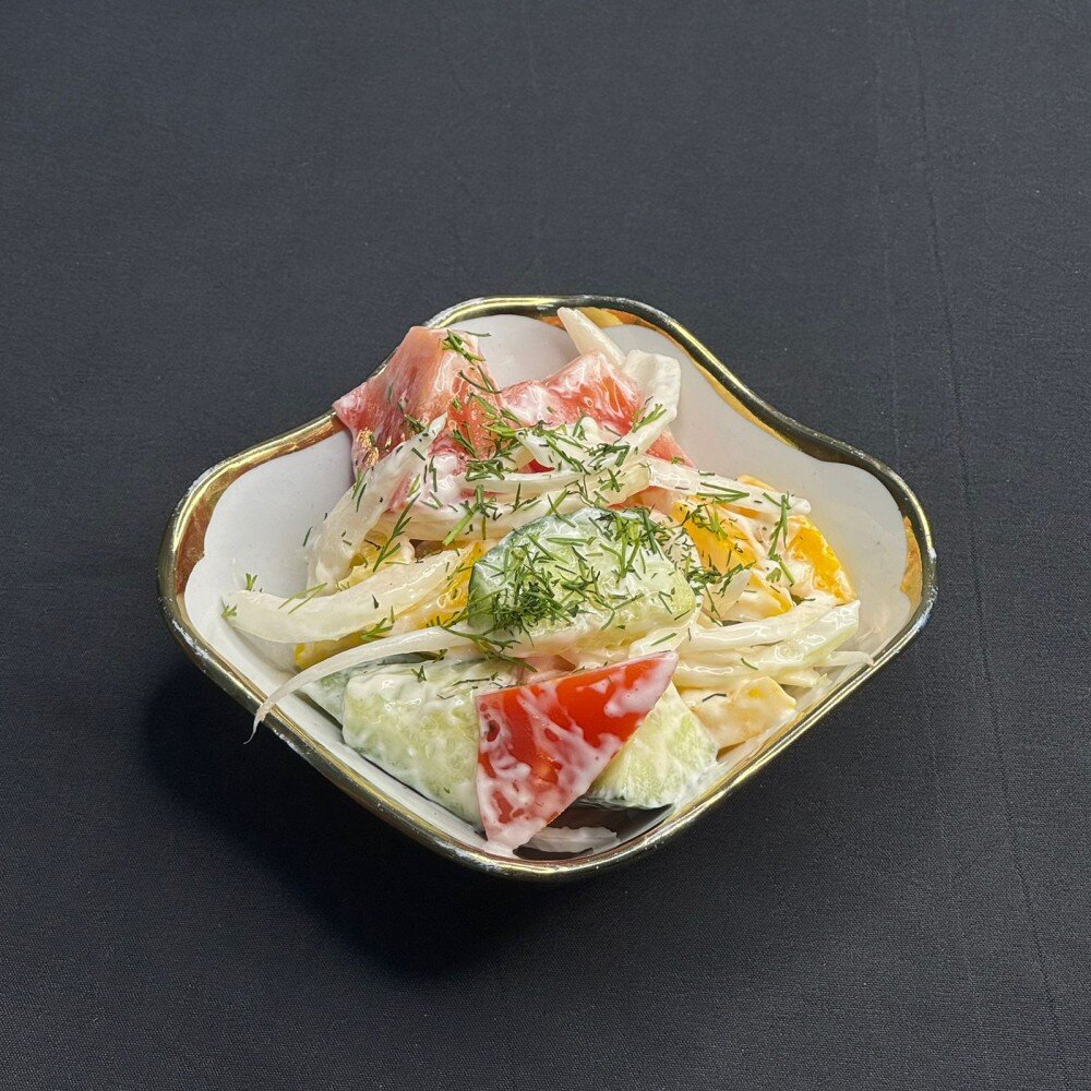 Салат по-домашнему (сметана)