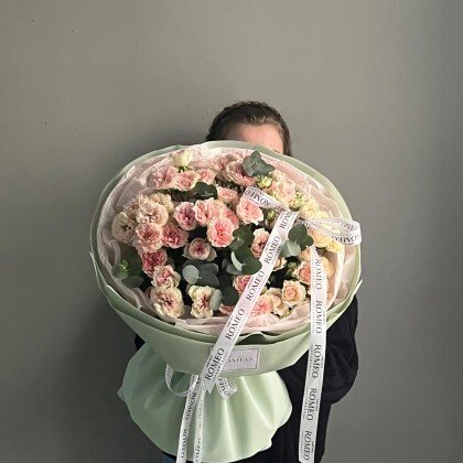 Моно букет из кустовых роз (5.4)