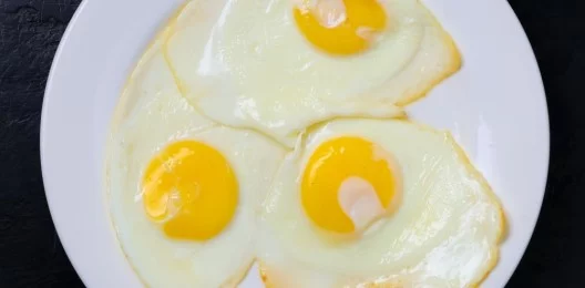 Глазунья (3 яйца) пицц