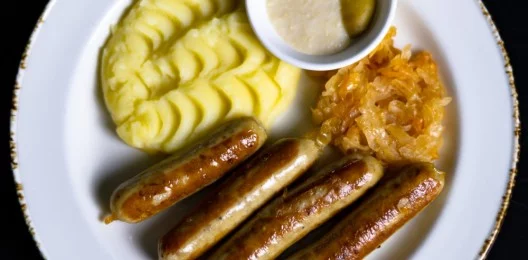 Куриные колбаски