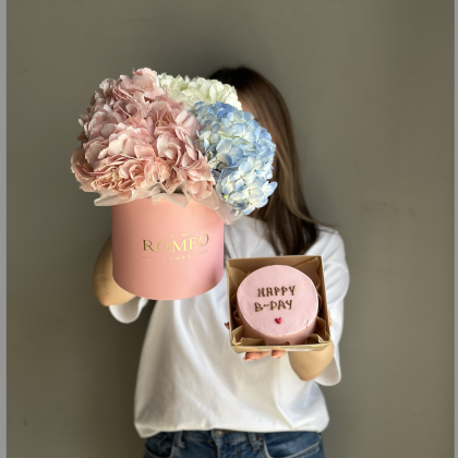 Гортензия в коробочке + бенто торт
