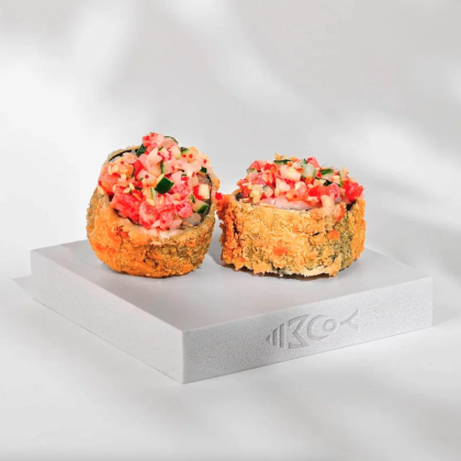 Темпура с лососем и крабом 8 шт.