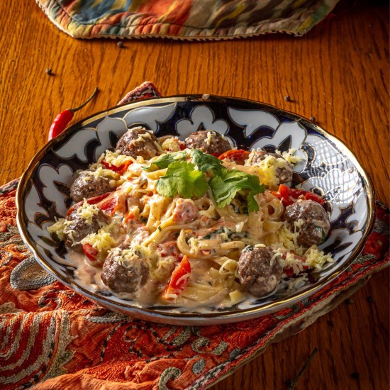 ФЕТУЧИНИ С МЯСНЫМИ ШАРИКАМИ