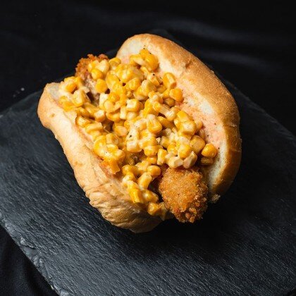 Хот дог с сосиской темпура