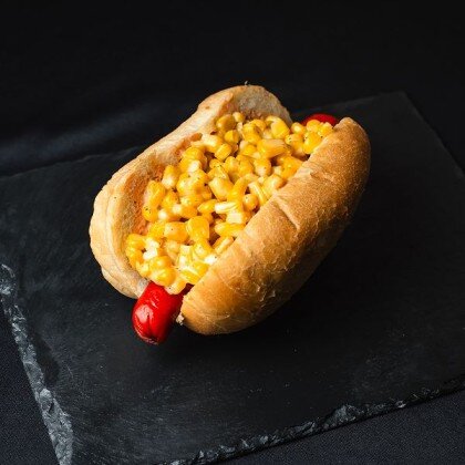 Хот дог с охотничьей сосиской