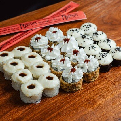 Сет Слишком Вкусно 24шт.