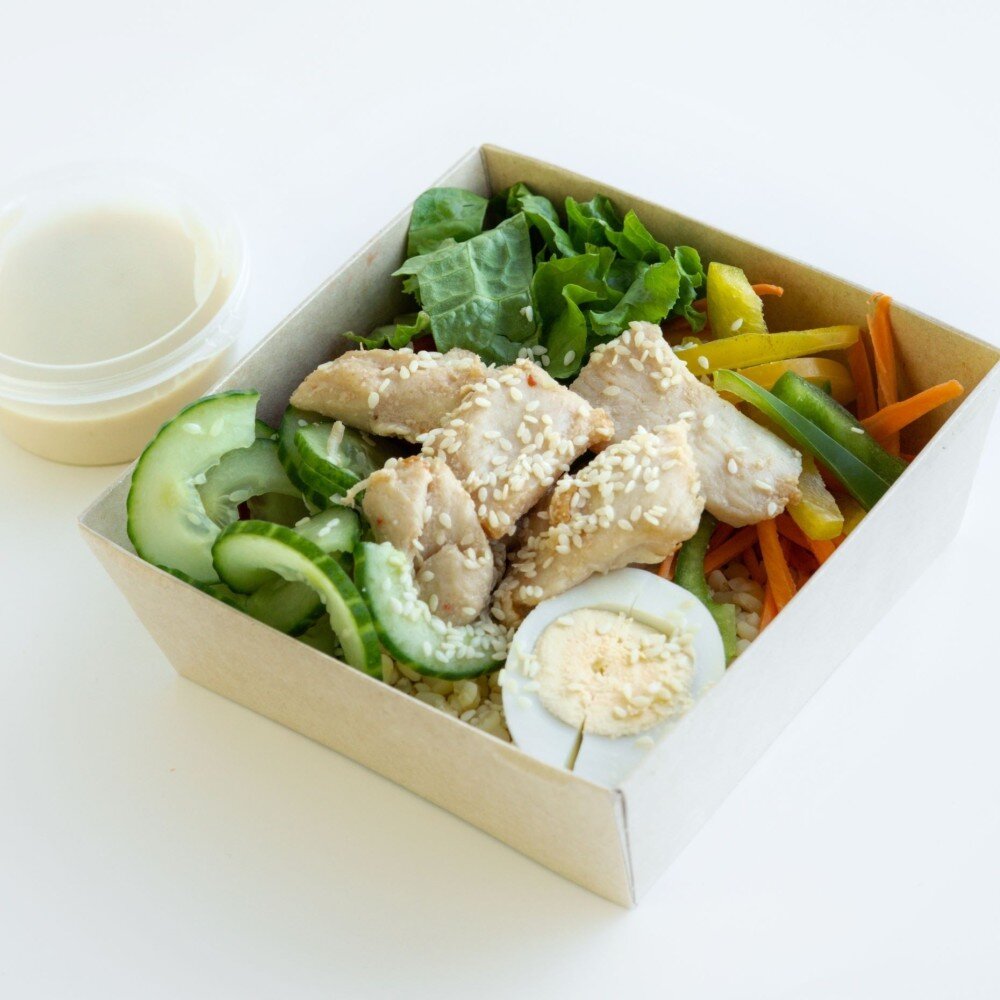 Боул с курицей с собой