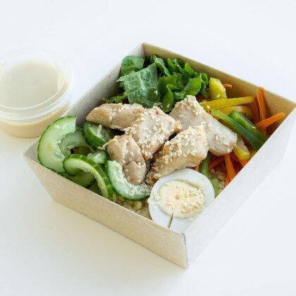 Боул с курицей с собой