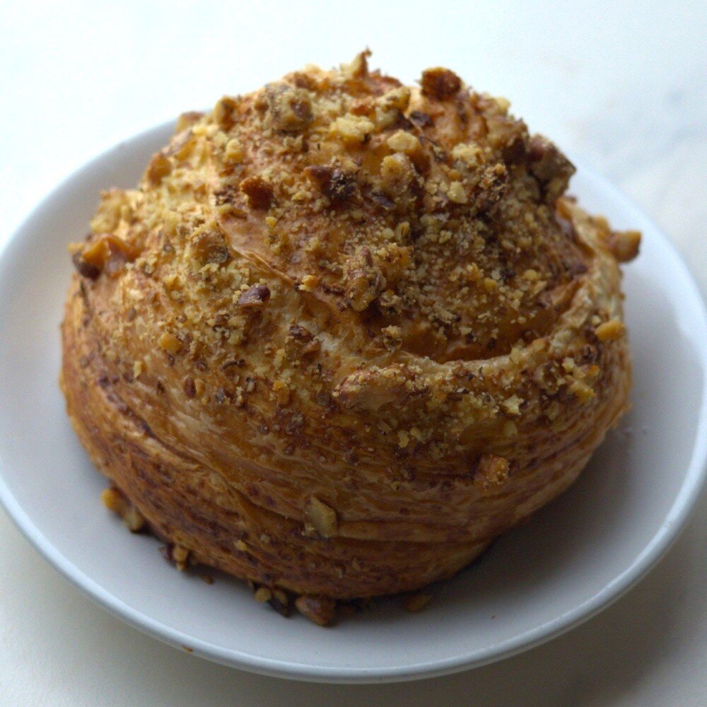 Круассан со Сгущенкой и Грецким Орехом