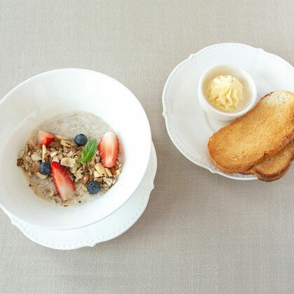 Каша овсяная с орехами