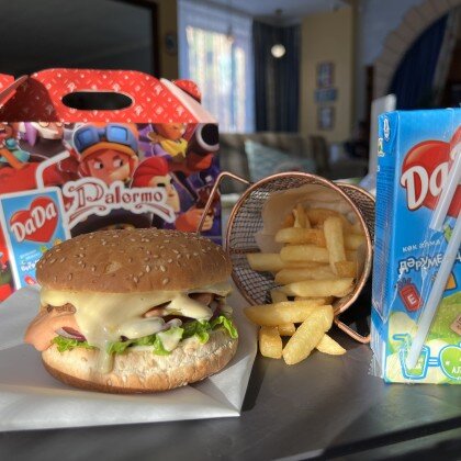 Babybox с бургером