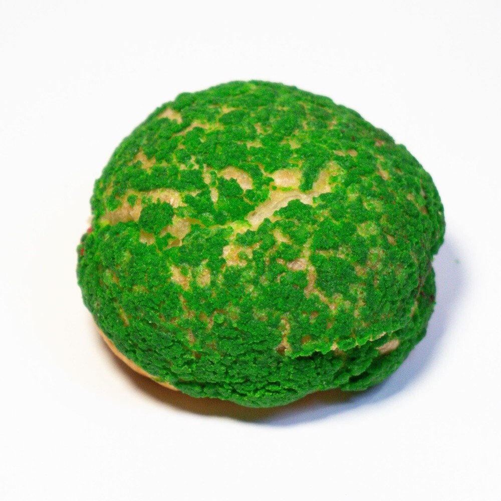 Шу "Зеленое" с карамельным кремом