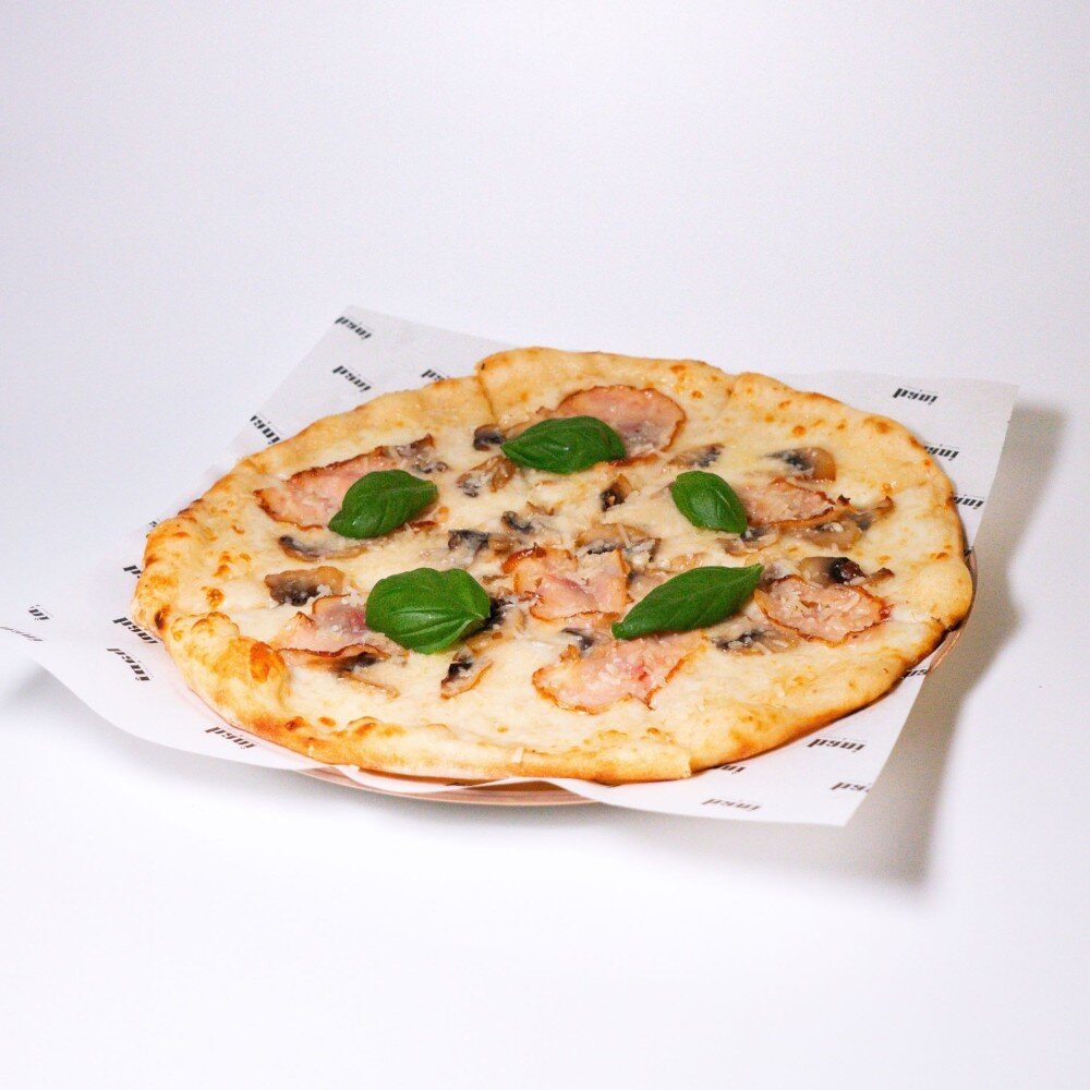 Пицца "Трюфель с копченой курицей"