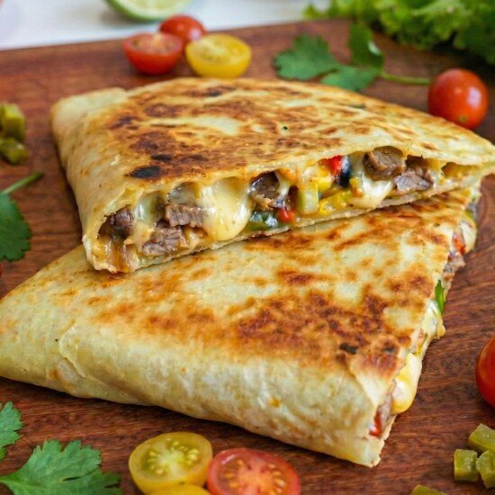 Кесадилья мясная